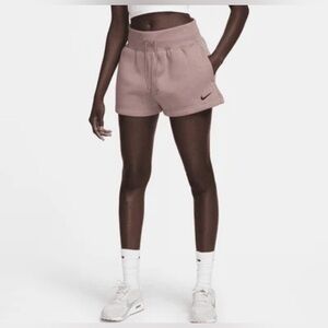 Nike Women's Pink Shorts sz M
